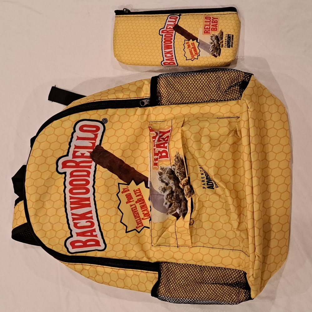 NWOT Backwood Rello Backpack and Cigar Carry Case, Yellow